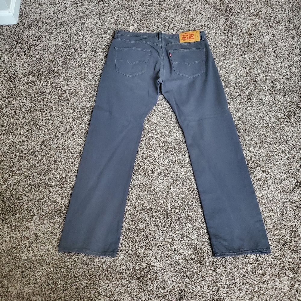 Jeans - Picture 2 of 3